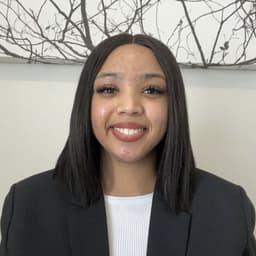 Naomi  Carroll