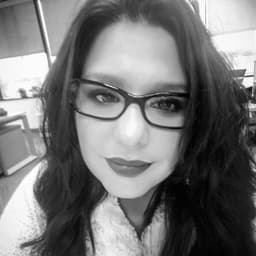 Sarahmarie Hollenstein