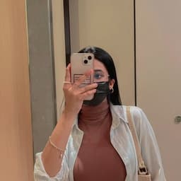 Anushka User