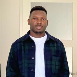 Adebisi OLUWABUKUNMI