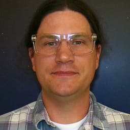 travis f