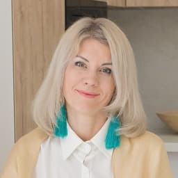 Anna Khazhenska