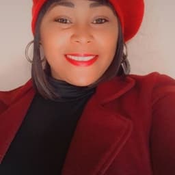 Kayla Mckenzie De Mere