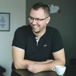 Marek Levak
