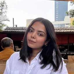 Munira Khan
