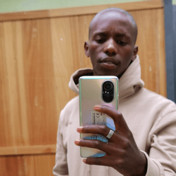 ntandoyenkosi Mhlongo 