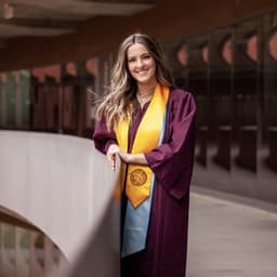 Jaclyn Wall