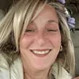 Shelley Stone